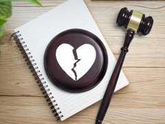 上海律師咨詢?cè)诰€_成年后可以追索撫養(yǎng)費(fèi)嗎？